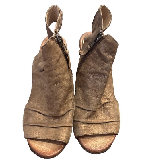 Miz Mooz Leather Peep-Toe Heeled Sandals EU 39 US 8.5 Shimmery Tan - Picture 11 of 11